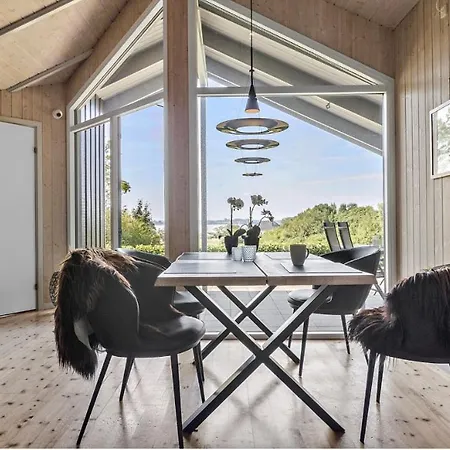 Hidden Gem With A Great View *